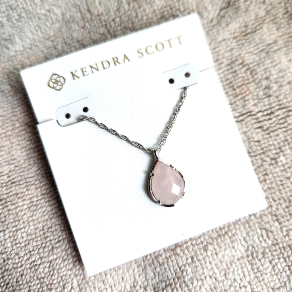 Kendra Scott Kiri Necklace in Rose Quartz in Rhodium Plate Silver NWT - Picture 2 of 3